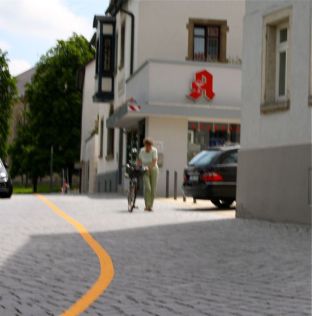 Radfahrer+Kind-Bikeway